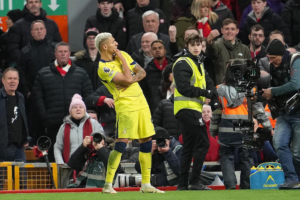 世界杯官方直播客户端下载中心-体坛联播｜利物浦遭热刺绝平，米兰输球错失争冠良机